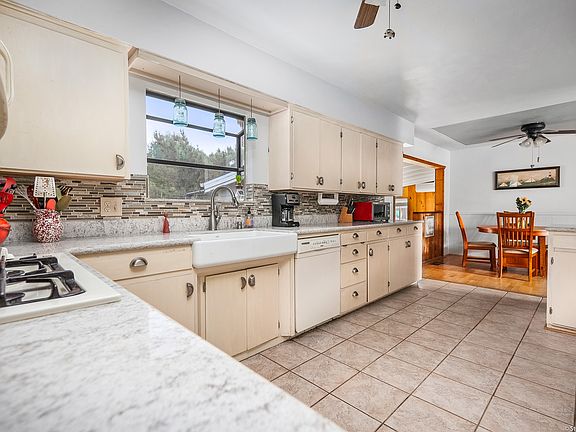 2nd image of 2324 Cranston Dr