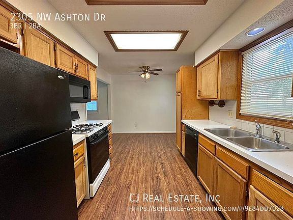 2nd image of 2305 NW Ashton Dr