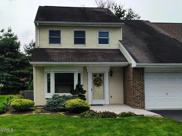 207 Oak Ln, Lewisburg, PA 17837
