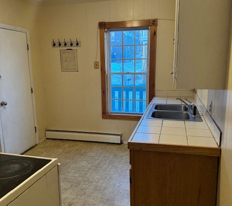 24 West Street 24 West St Lebanon NH Zillow