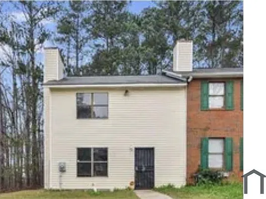 939 Silverwood Dr — Photo 1