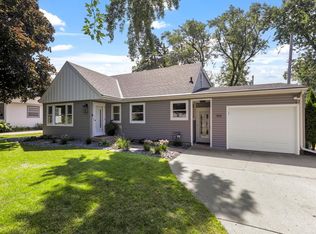 9111 Club Rd, Saint Louis Park, MN 55426