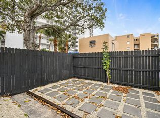 3906 Washington Rd #6, West Palm Beach, FL 33405