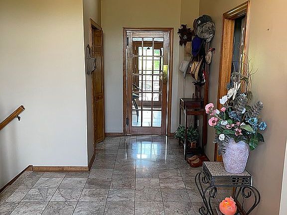 4th image of 6 Penntowne Dr