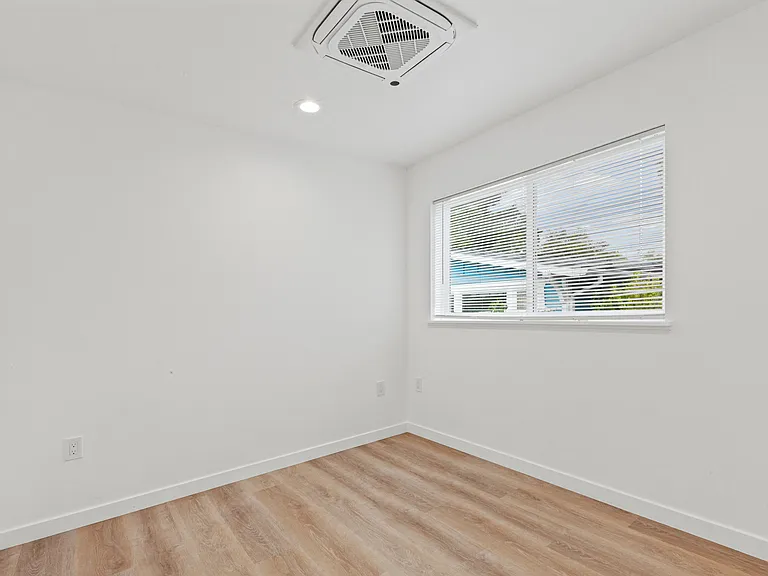 446 Luneta Dr #A — Photo 22