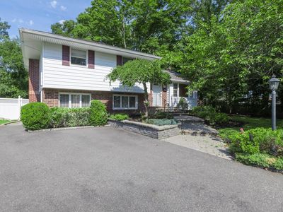 32 Kings Park Road, Commack, NY, 11725
