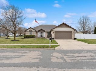 1231 Whitetail Dr, Fairborn, OH 45324