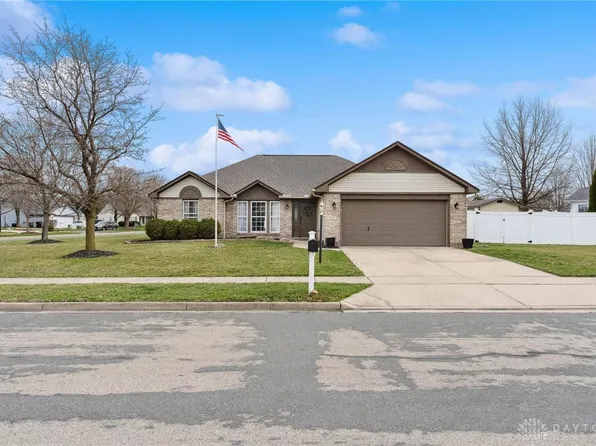 1231 Whitetail Dr, Fairborn, OH 45324