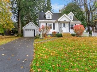 4324 Howlett Hill Rd, Syracuse, NY 13215
