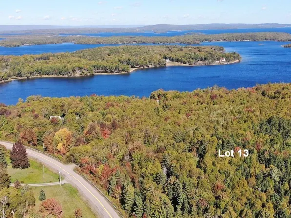 13 Belle View Ln, Malagawash, NS B0E 2Y0