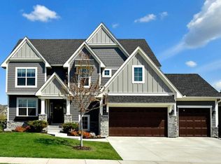 16502 59th Pl N, Plymouth, MN 55446