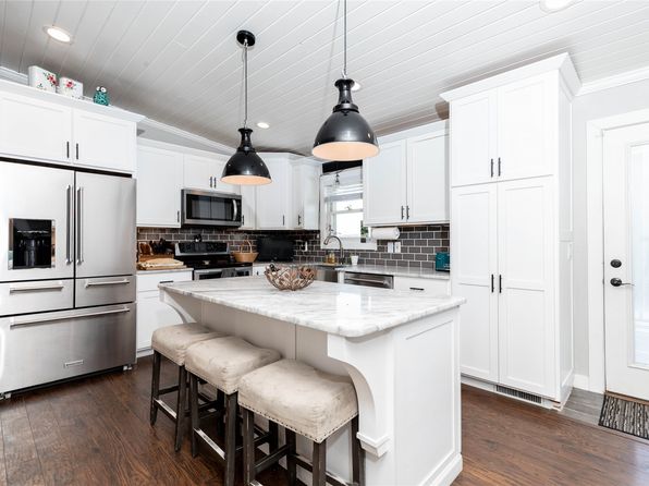 3019 220th St, Saint Charles, IA 50240