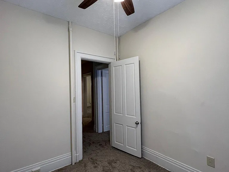 2360 Auburn Ave #5 — Photo 14