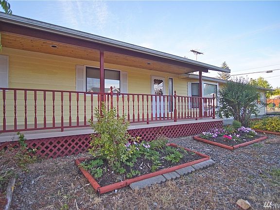 3rd image of 8124 47th Ave NE