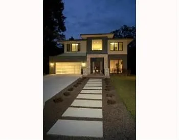 537 Riverview Dr photo 1