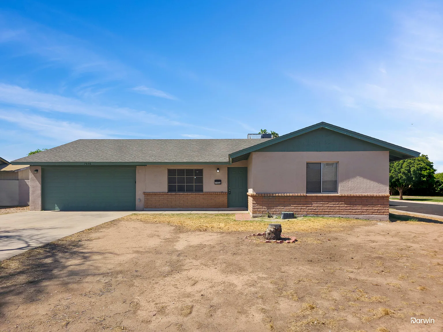 4 bed, 2.0 bath, 1720 sqft, $2,300 — Photo 1