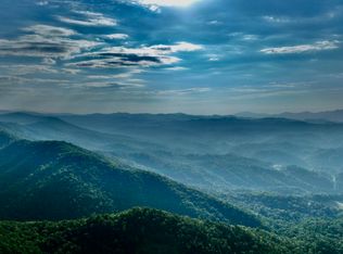 784 Furnace Creek Rd, Mountain City, TN 37683