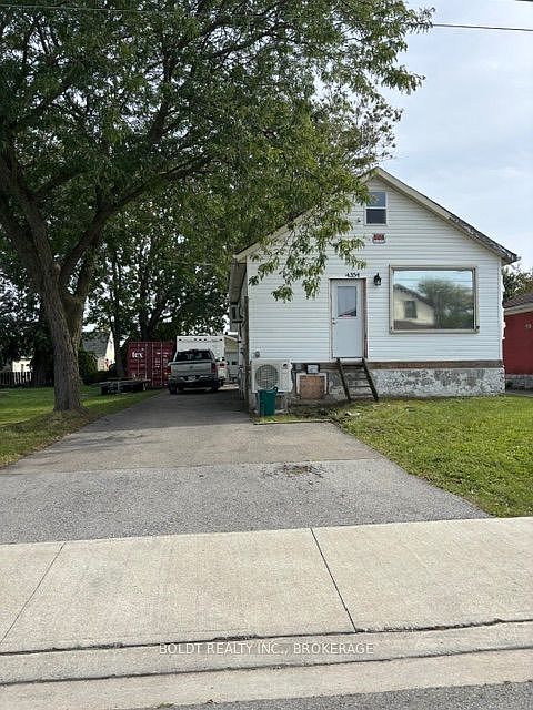 1st image of 4354 3rd Ave