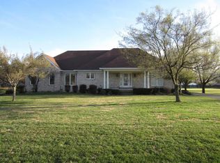 7306 Outer Loop, Louisville, KY 40228