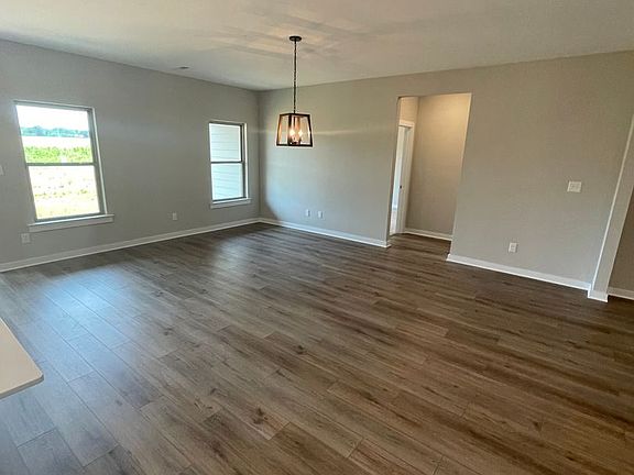 5th image of 121 Flintlock Way