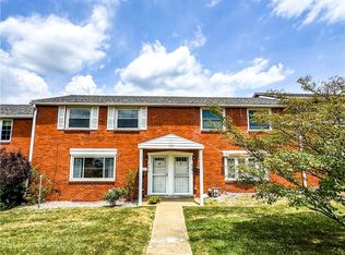 373 Macassar Dr, Pittsburgh, PA