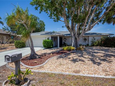 110 Colonial St SW, Pt Charlotte, FL, 33952