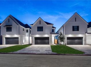 206 Estates Cir, College Station, TX 77840