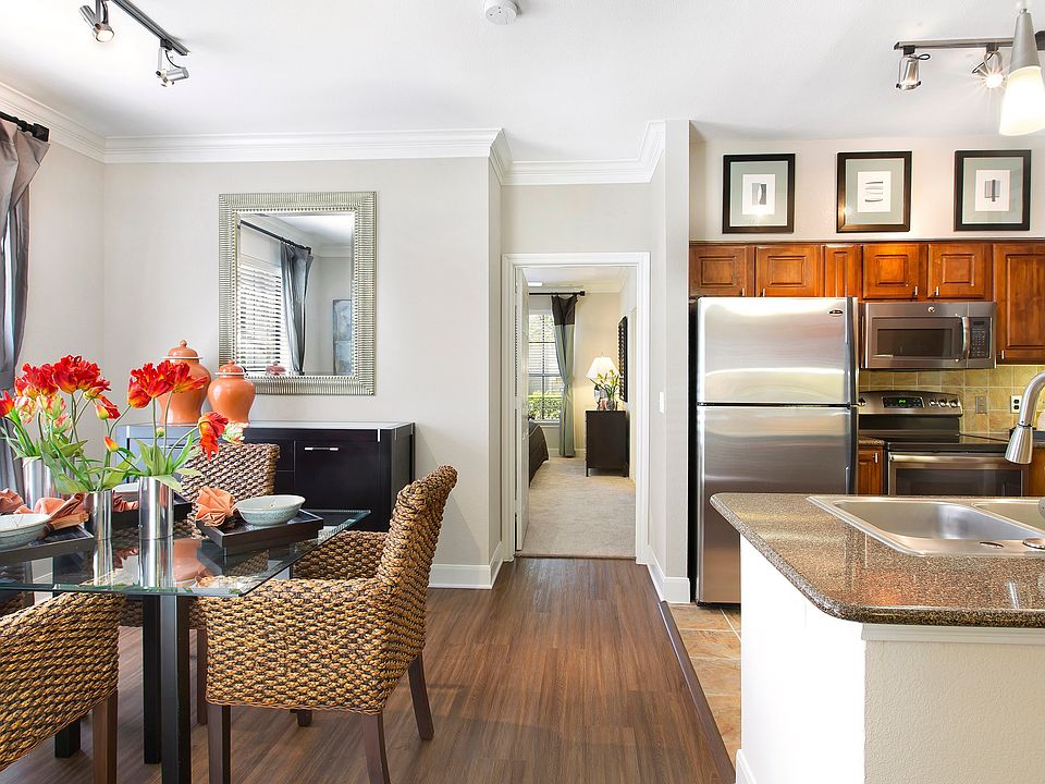 Lantana Hills Kitchen and Dining Space