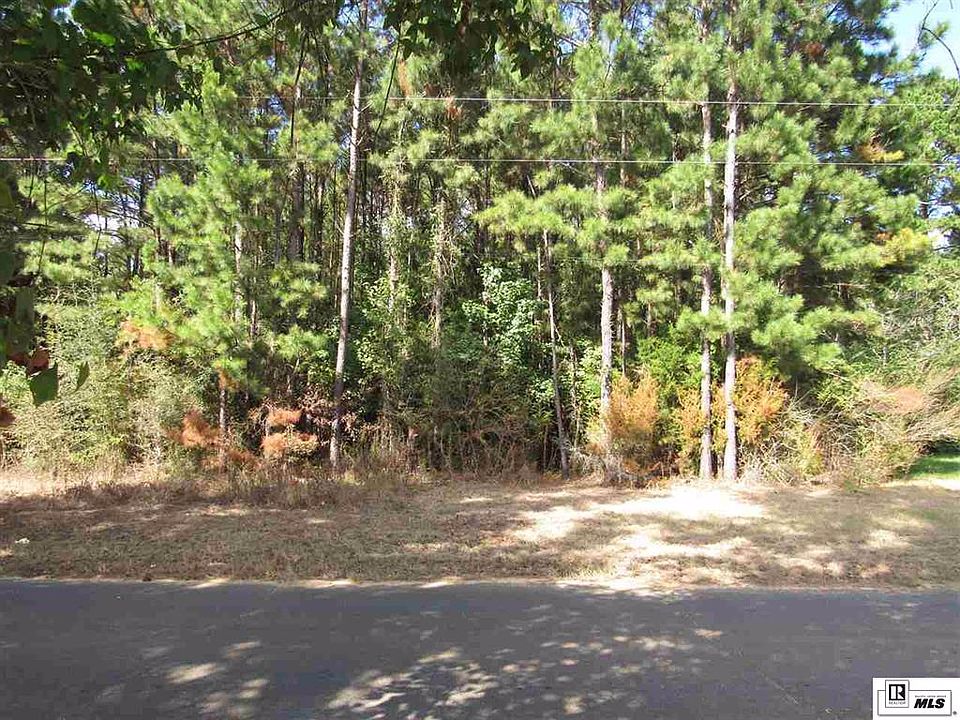 2nd image of 1074 Luebenia Rd