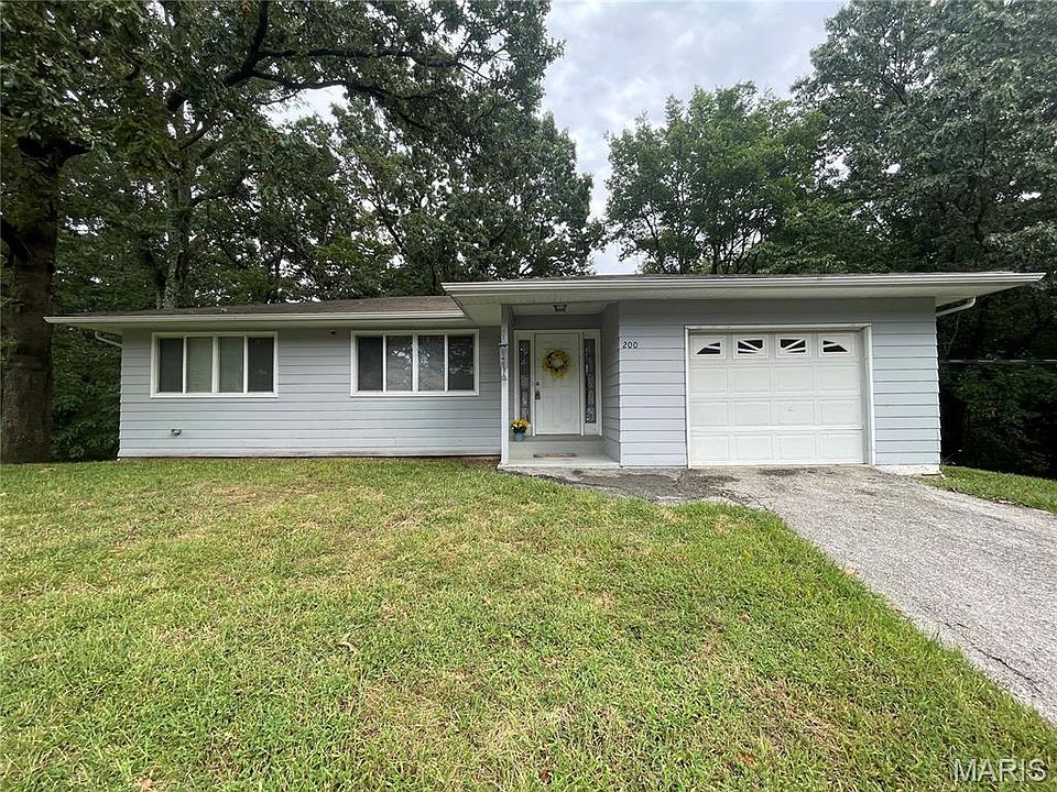 1st image of 200 Meinhardt Dr