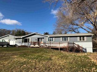 39113 Sandhills Rd, Curtis, NE 69025
