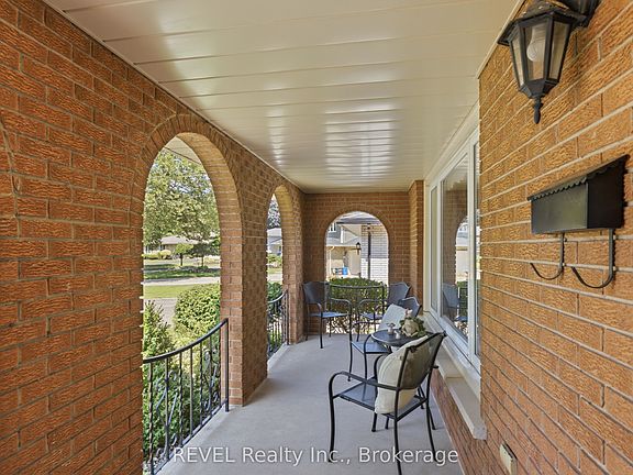 4th image of 36 Ramsey St