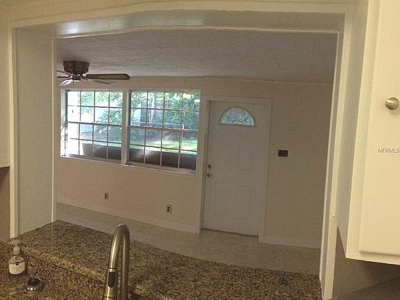 5th image of 4216 W Beachway Dr