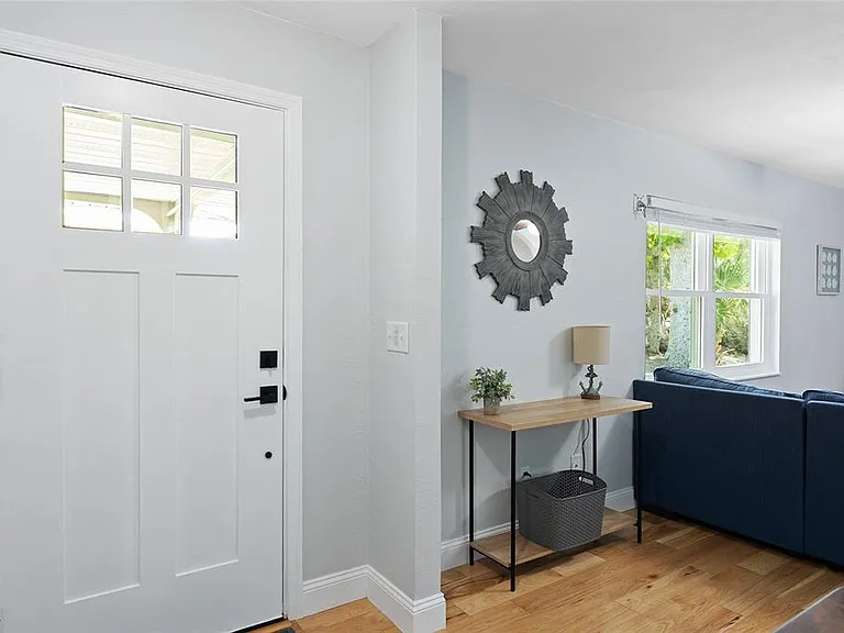 909 Bentwood Ln #1 — Photo 6