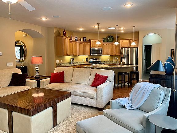 5th image of 901 Dublin Dr #27