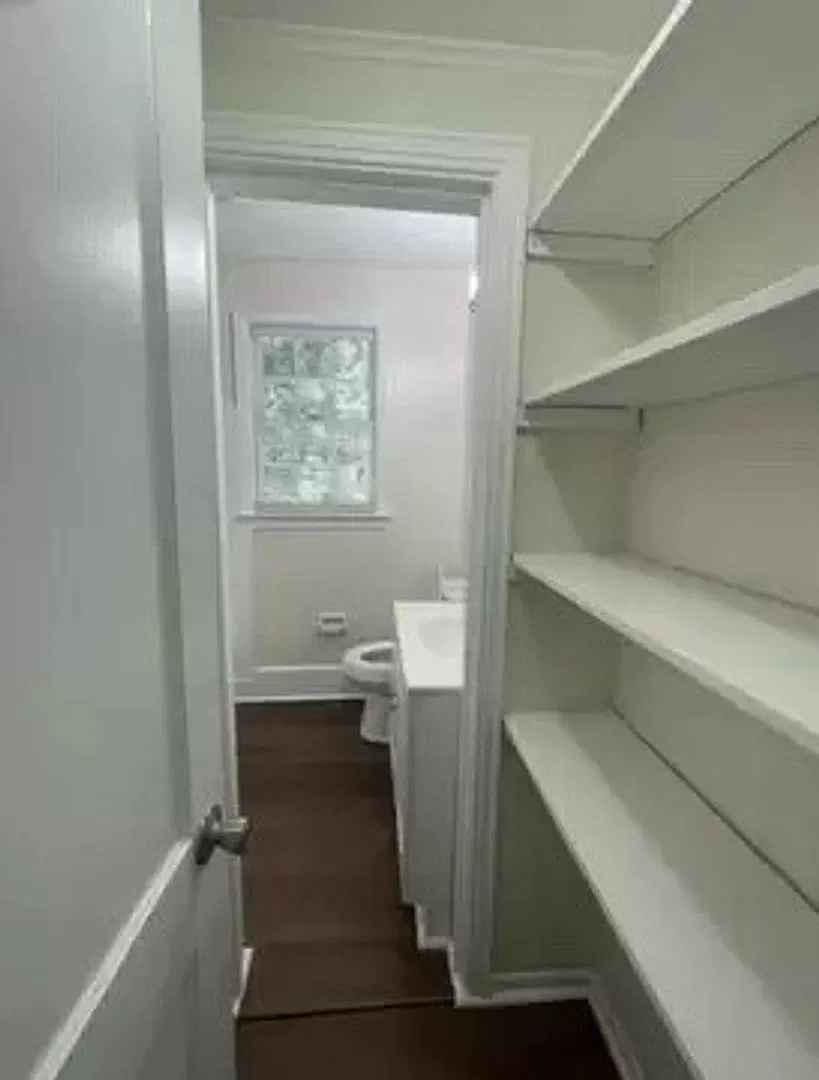 Cute 3 bedroom 1 bath brick home! — Photo 4