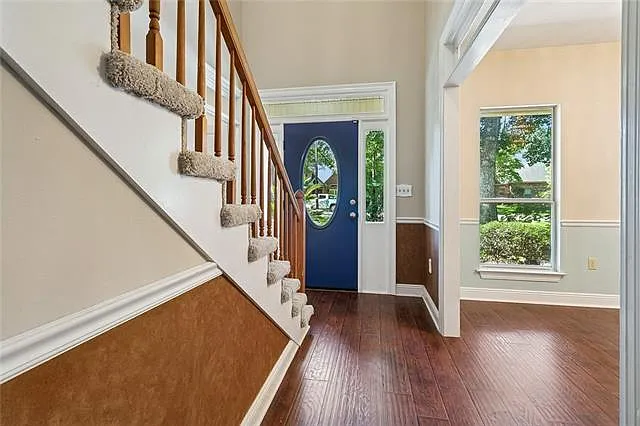 125 Leah Dr — Photo 3
