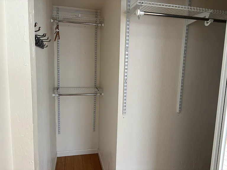 330 Capitol St #C — Photo 22