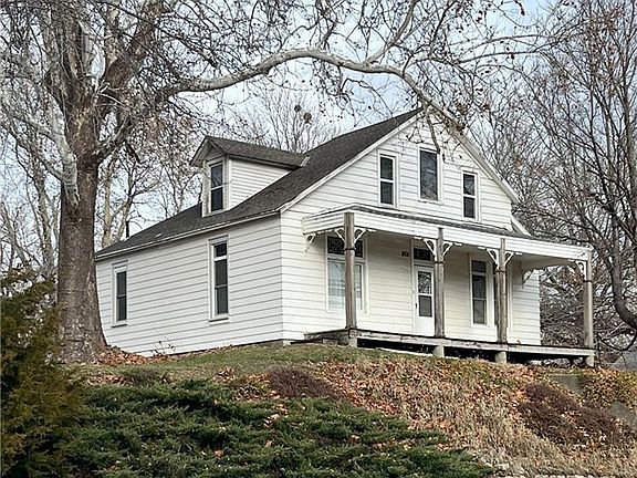 2nd image of 1805 Howard St