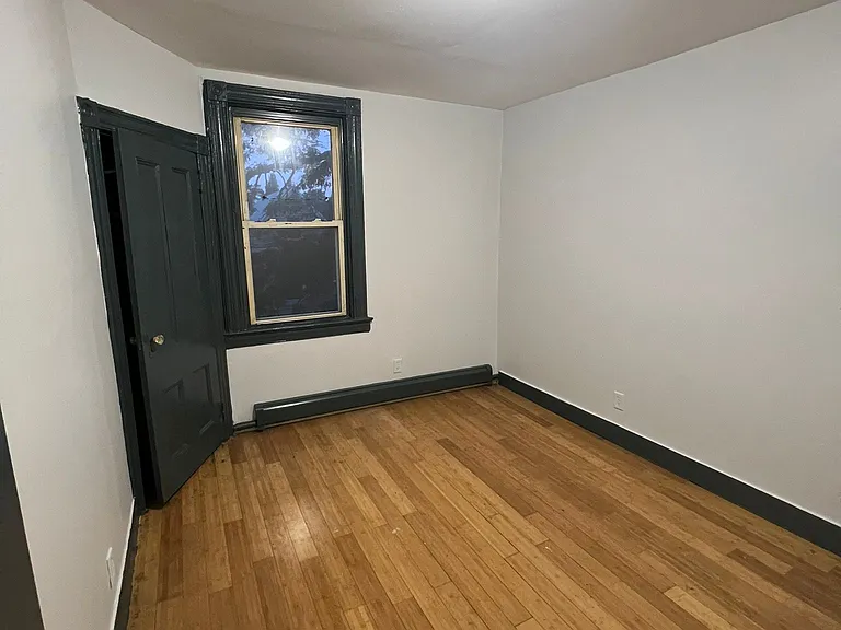 9 Ellington St #4 — Photo 3