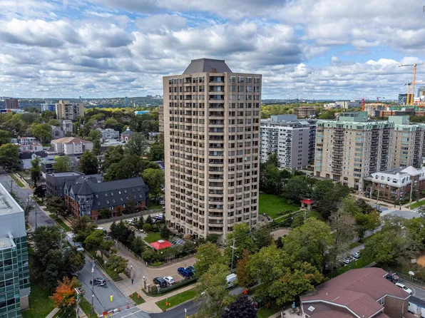 1470 Summer St #1405, Halifax, NS B3H 3A3