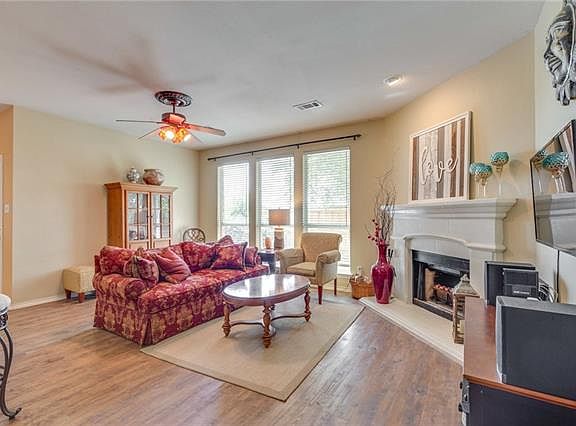 5th image of 10669 Fossil Hill Dr