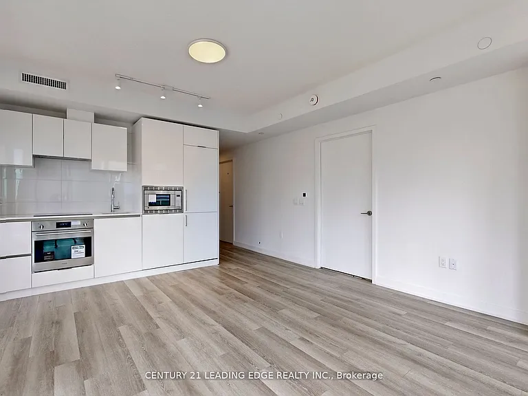 230 Simcoe St #726 — Photo 7