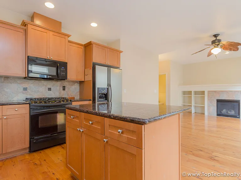 182 NW 209th Ave — Photo 7