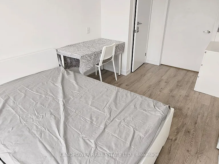 1800 Simcoe St N #313 — Photo 28