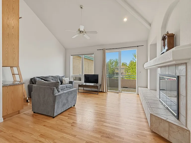 4324 Clay Commons Ct — Photo 14