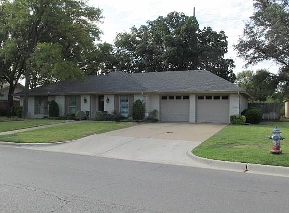 3rd image of 3008 S Murco Dr
