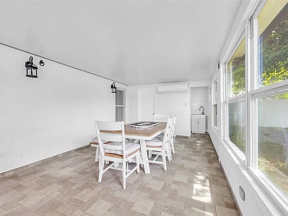 5th image of 4211 Floating Orchid Ct