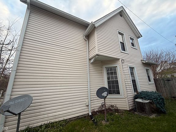 2nd image of 214 S 8th St