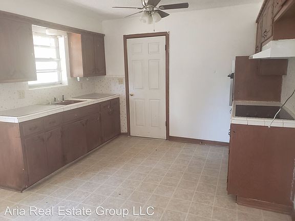 4th image of 1509 Canterbury Ave